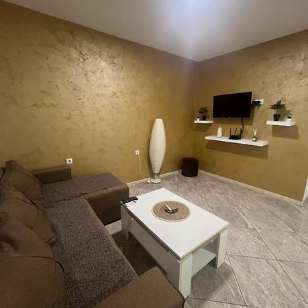 Aurora Apartment Сомбор Экстерьер фото